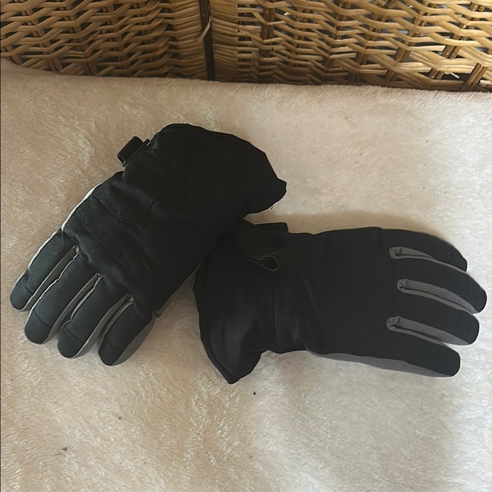 Black Winter Gloves